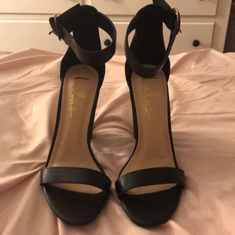 Lulus 5 1/2 Black heels
